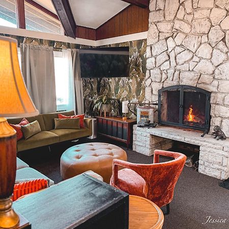 The Springs Motel New Ashford Extérieur photo